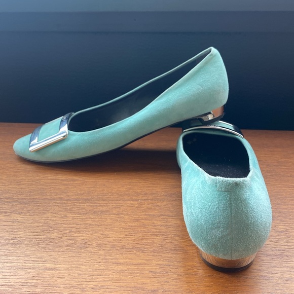 Roger Vivier suede flats with silver heel - Picture 5 of 11